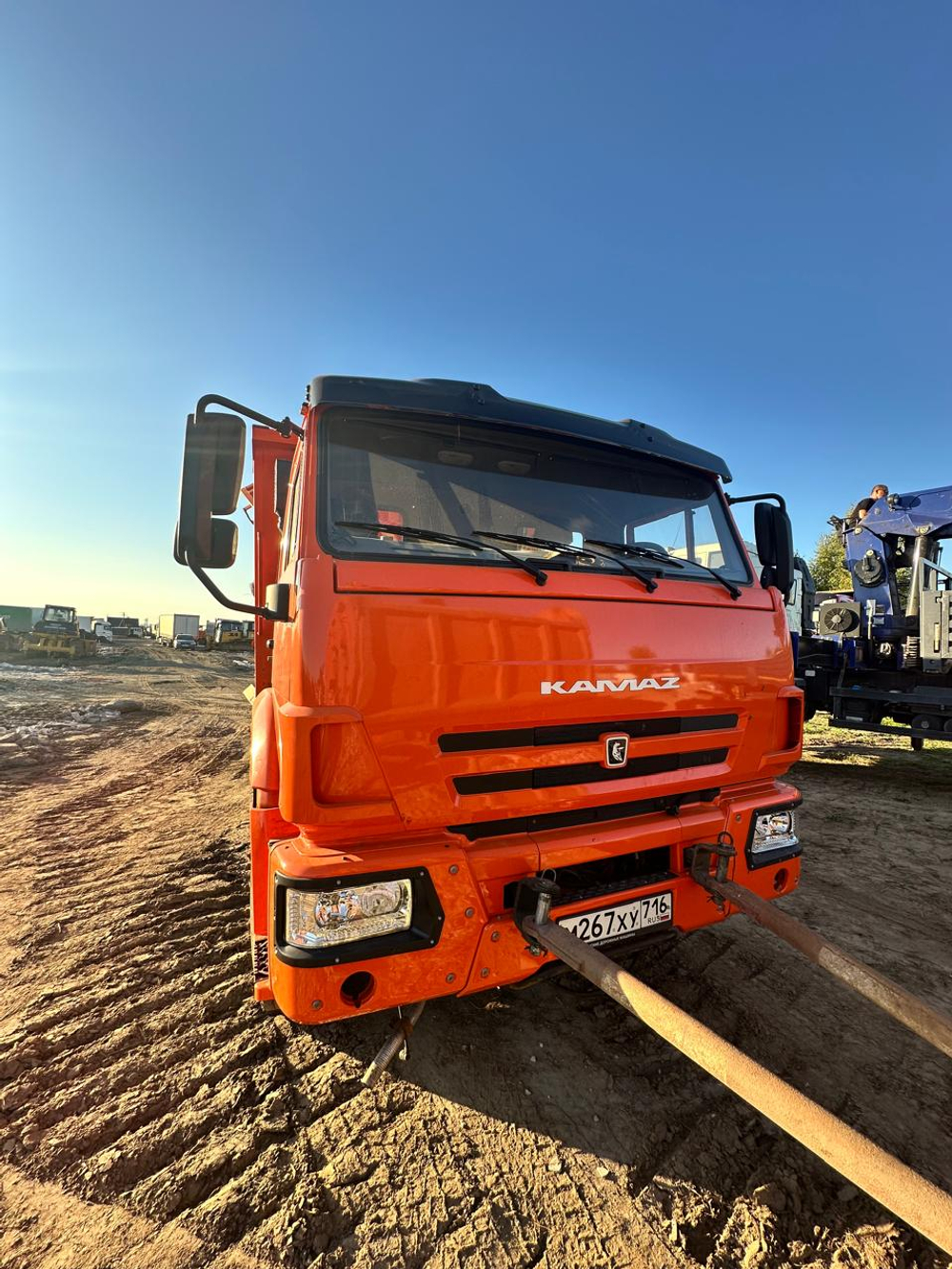 СмолМаш СДК* на шасси КамАЗ 6520 6x4 КДМ СДК-6520 (Дизельный, 8.9 л, 390 л.с, МТ)
