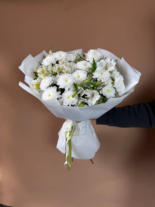 Букет "Летний снег" Хризантема, альстромерия