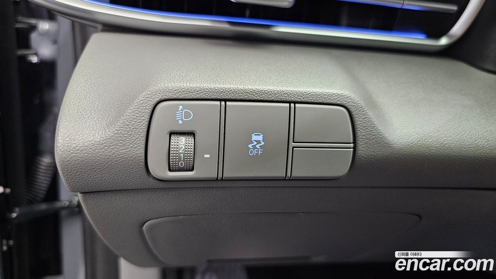 Hyundai The New Avante (CN7) 1.6 (02.2024)