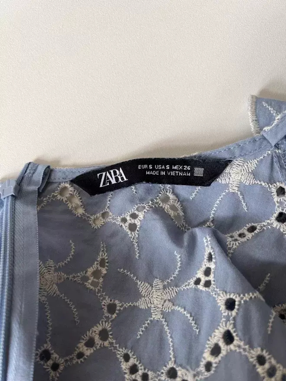 Платье Zara