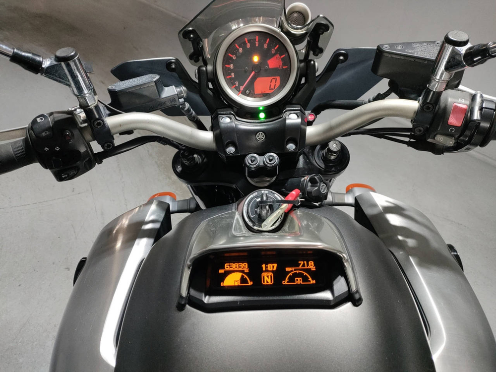 Yamaha V-Max 1700 054811