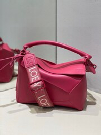 Loewe Puzzle 24 cm