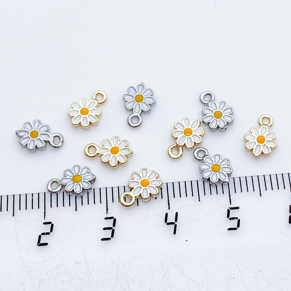 Подвеска Ромашка, цвет золото, размер 8*6 мм, цена за 1 шт