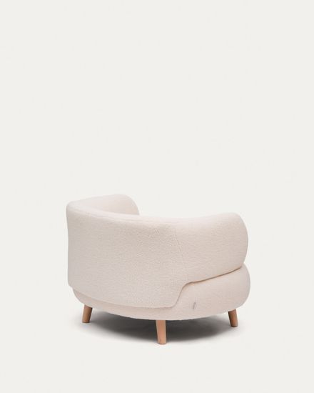 Кресло Luisa из экрю-букле с ножками из массива бука, 90 см Испания La Forma