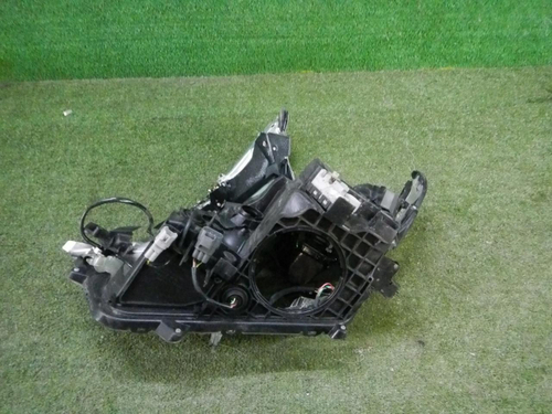 Битая Фара правая Toyota RAV4 4 CA40 (2015-2019) LED