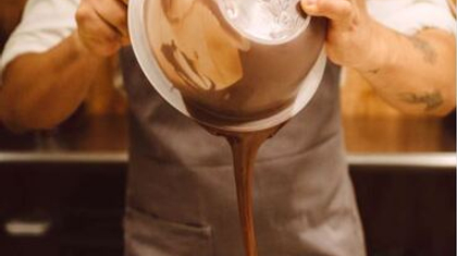 Можно сделать разные торты и удивить всех!