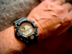 Часы Casio GW-9400Y-1E