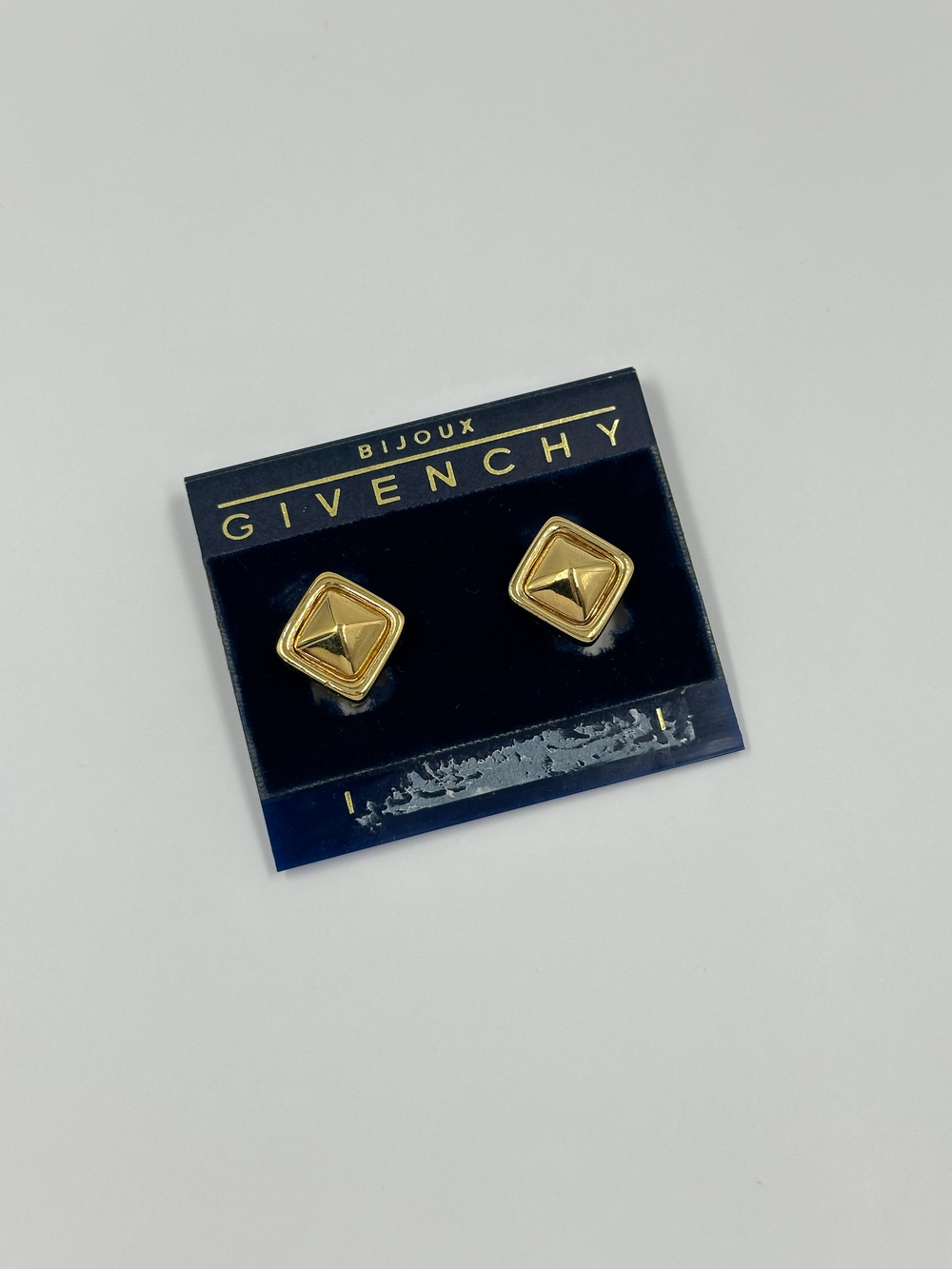 Клипсы Givenchy