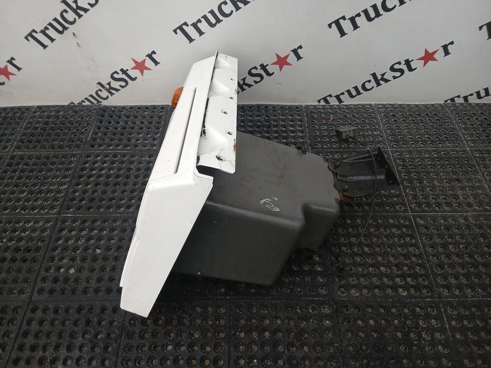 Ящик инструментальный левый в сборе