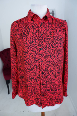 Блузка H&M для яркого акцента в образе, маркировка S, визуально 44 размер