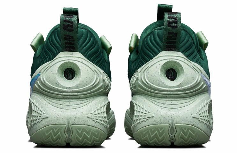 Кроссовки Nike Cosmic Unity Tb