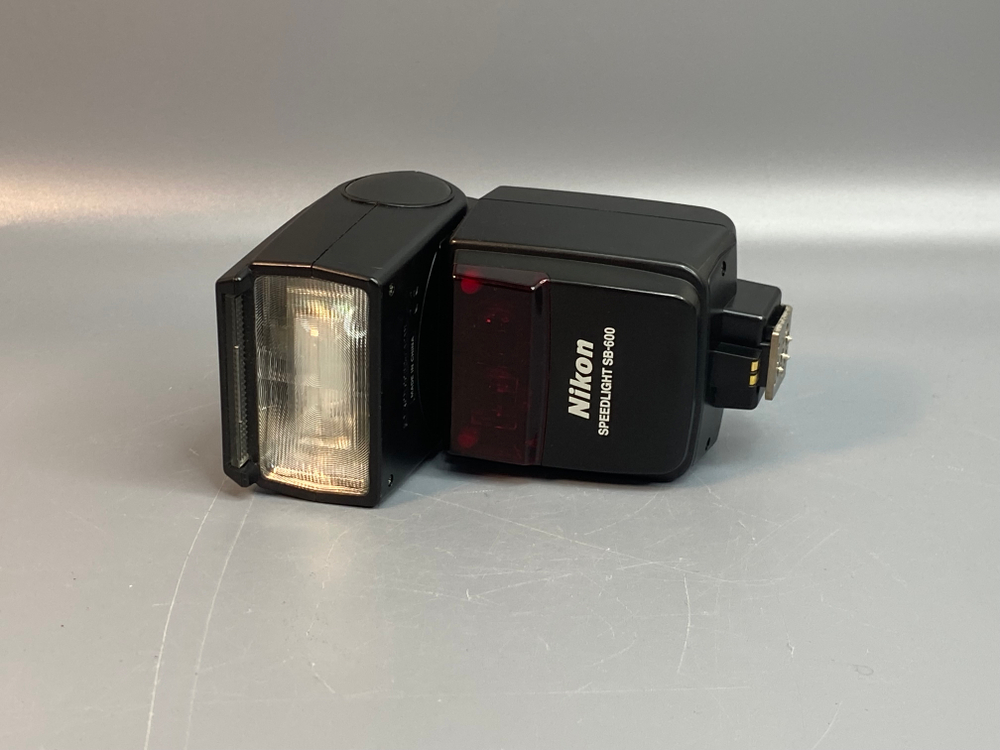 Nikon Speedlight SB-600