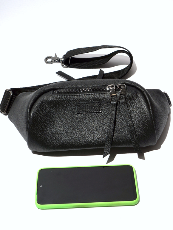 Кожаная сумка на пояс