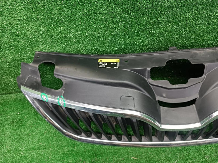 Решетка радиатора Skoda Rapid 1 (2012-2020)