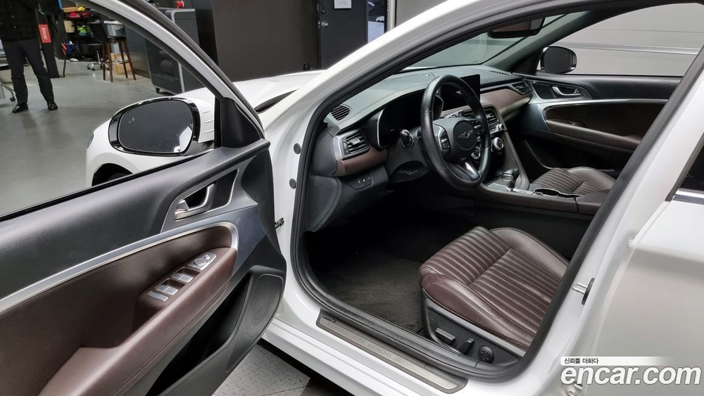 Genesis The New G70 Бензин 2.0T 4WD (03.2021)