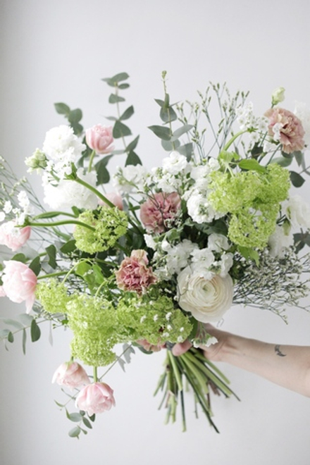 Авторский весенний букет