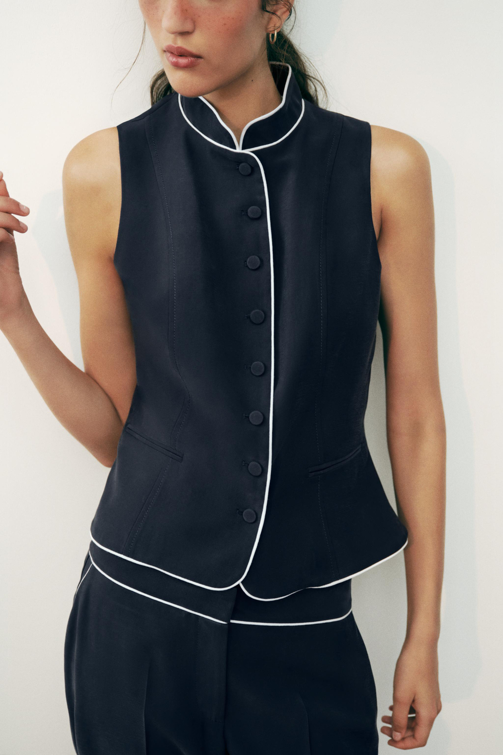 ZARA ЖИЛЕТ С КОНТРАСТНОЙ ОТДЕЛКОЙ, МОРСКОЙ СИНИЙ