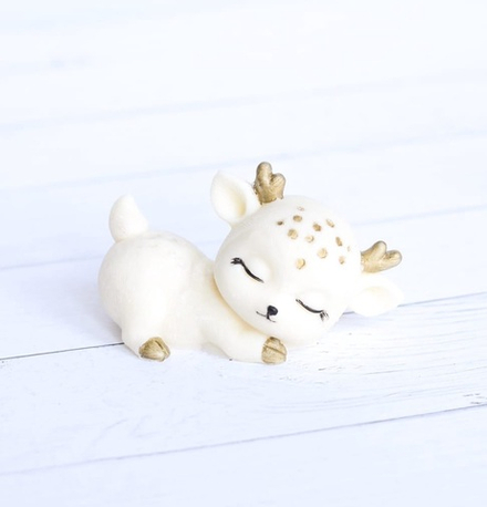 Фигурка из шоколадной глазури "Олененок"