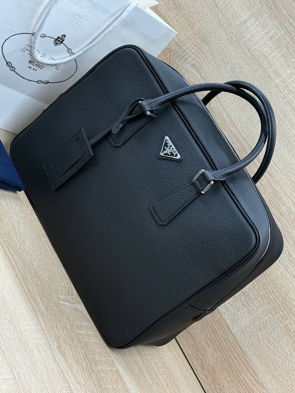 Портфель Prada