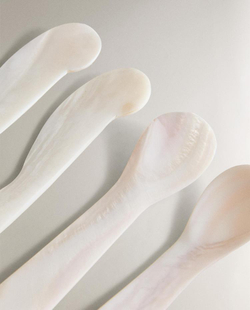 ZARA HOME ПЕРЛАМУТРОВЫЙ НАБОР СТОЛОВЫХ ПРИБОРОВ ДЛЯ ЗАВТРАКА (4 ШТ.), СВЕТЛО-БЕЖЕВЫЙ