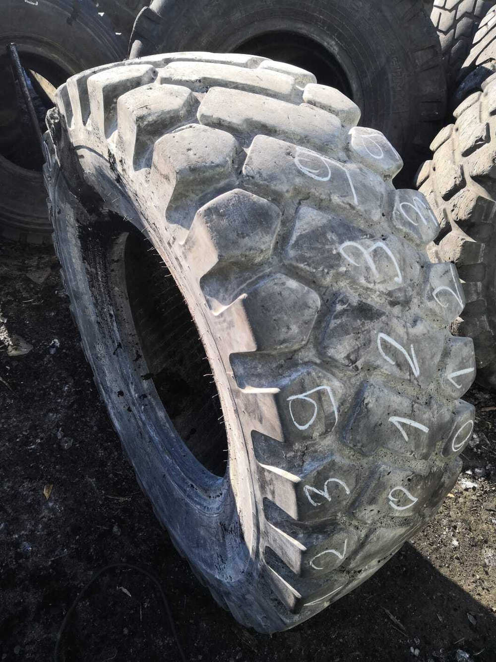 17.5-25 Mitas EM-60 шина б/у