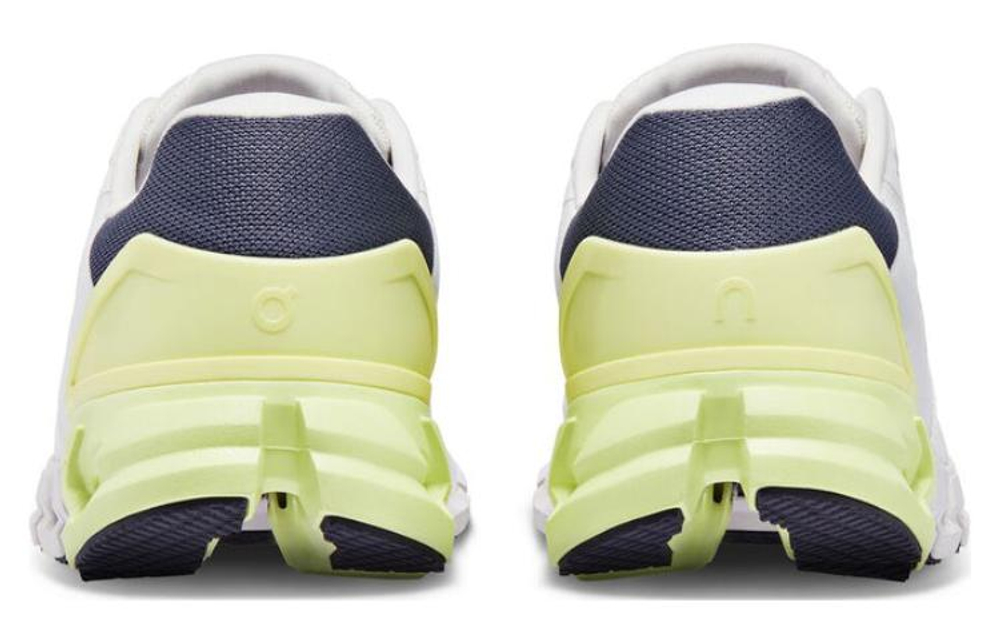 On Cloudflyer Cushioned