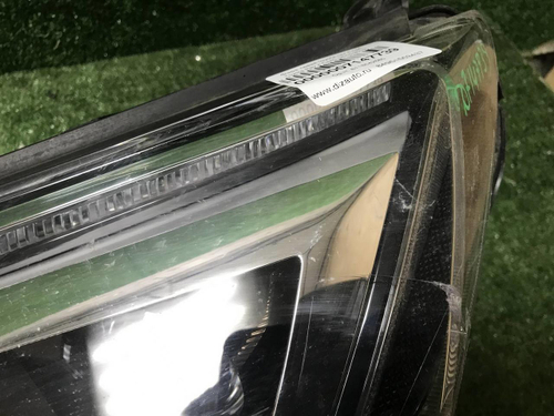 Битая Фара левая Toyota Rav 4 CA40 (2015-2019) LED