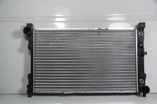 Радиатор охлаждения Mercedes C-Class W203