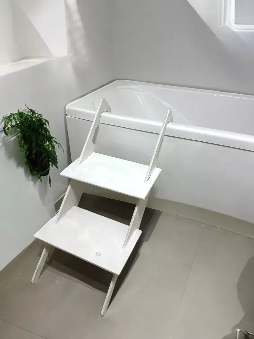 Лестница для собак в ванную