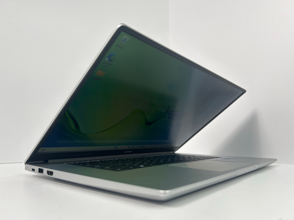 Ноутбук Huawei MateBook D 15 (BOD-WDI9) 15.6"/Intel Core i3-1115G4/RAM 8GB/SSD 256GB/Intel UHD/1920*1080/IPS/Window10/Подсветка кл-ры: нет/серый. Состояние: B1