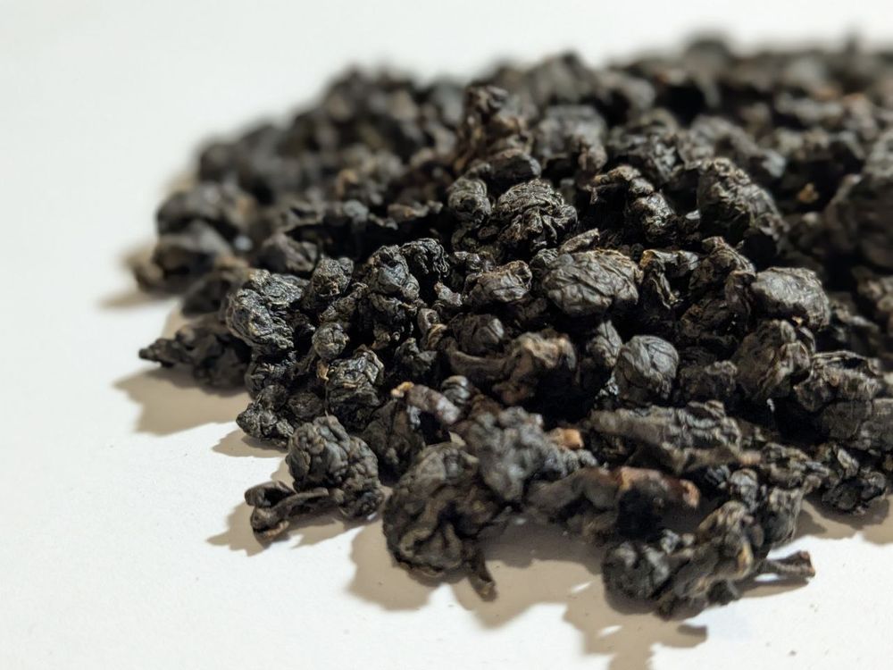 Улун Красный Солнца и Луны (Жи Юэ Тан Хун Улун)