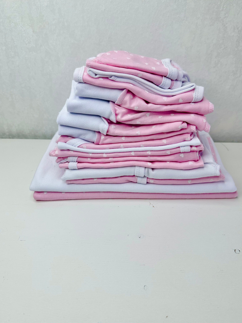 Комплект одежды из 20 предметов «Сердечки »