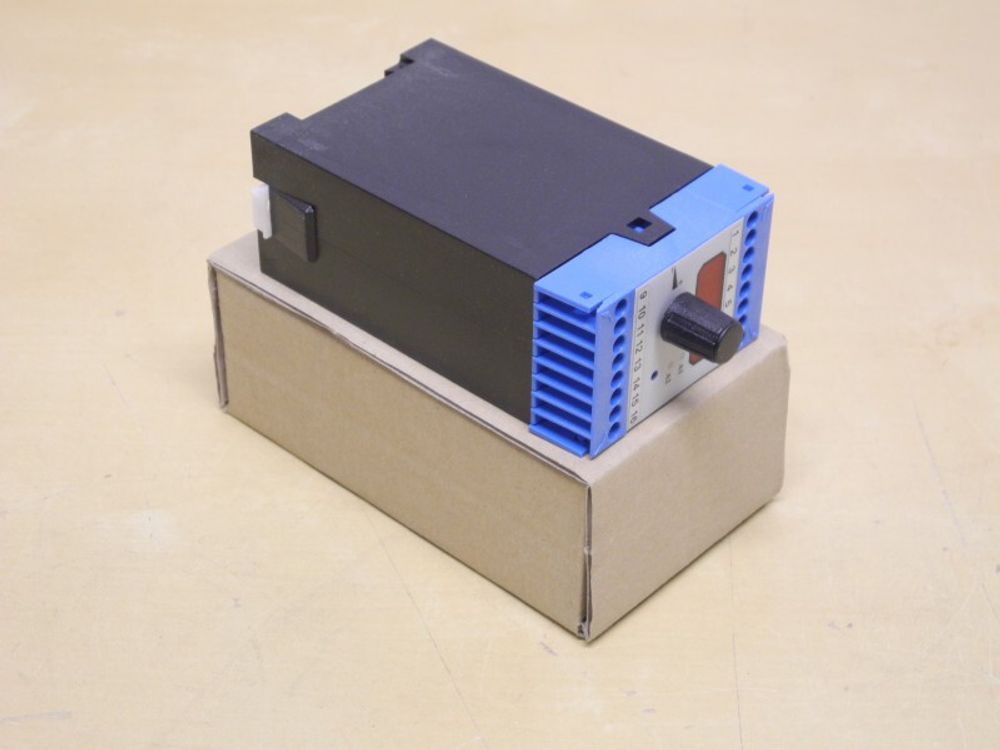 Gräff GmbH TB-1-03-99 Temperaturregler Mikroprozessregler Neu OVP