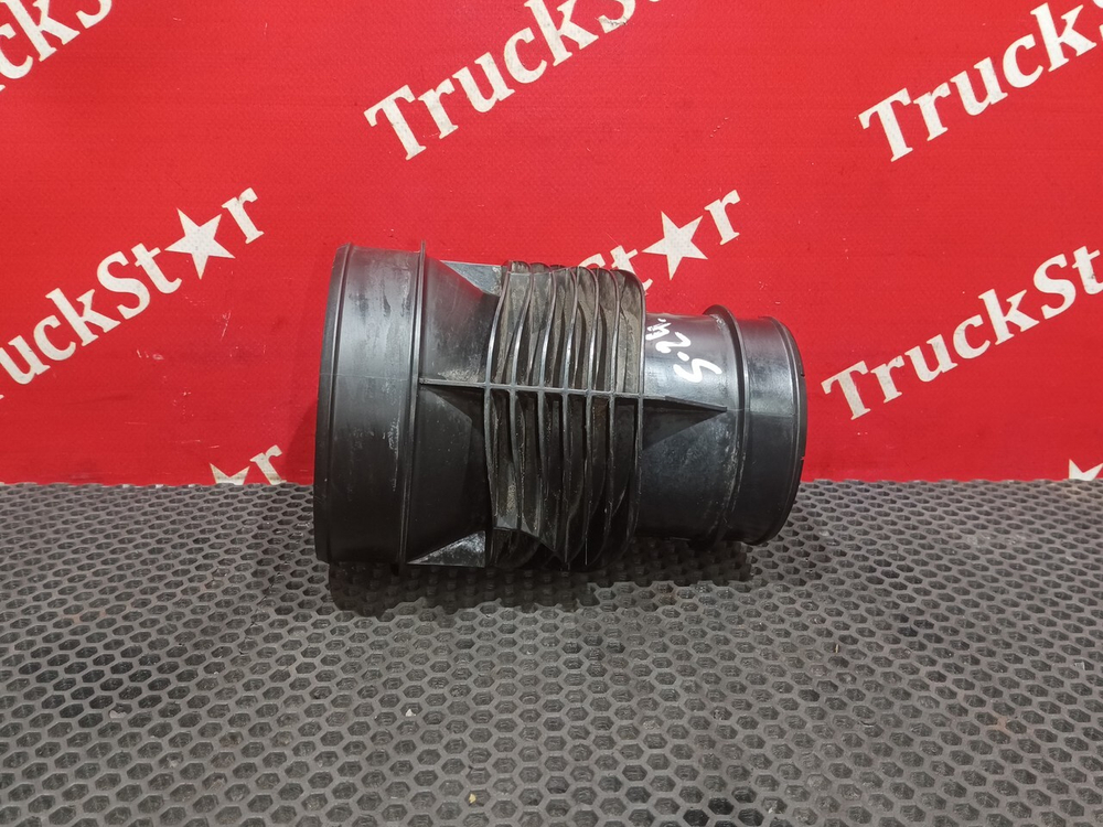 Патрубок воздушного фильтра 2021г