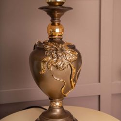 Настольная лампа Флер де Лис Бронза Каледония Бискотти