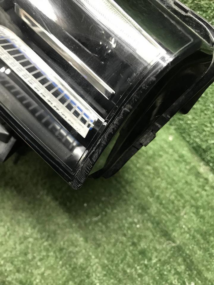 Фара правая BMW X7 G07 (2019-2022) Laser
