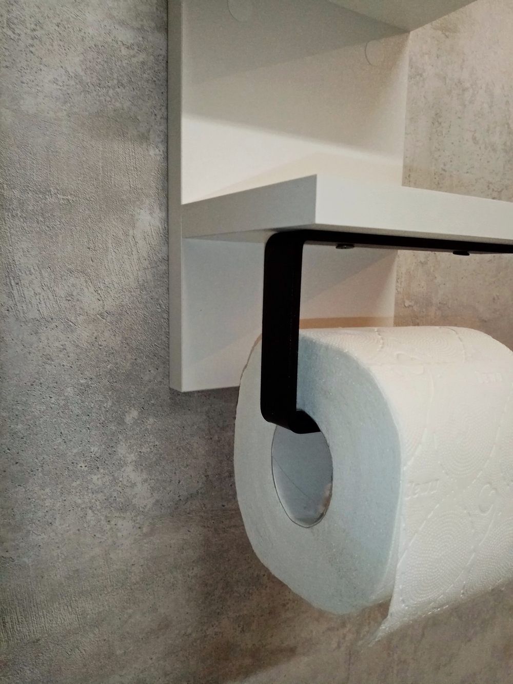 Держатель для туалетной бумаги с полками