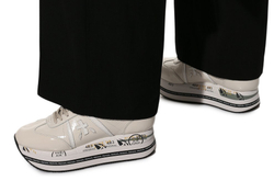 Premiata Beth Молочно-белые с мехом