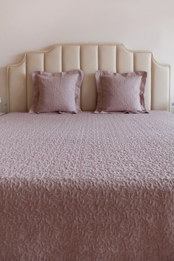 Покрывало 200x220 Luxberry Sakura розовое