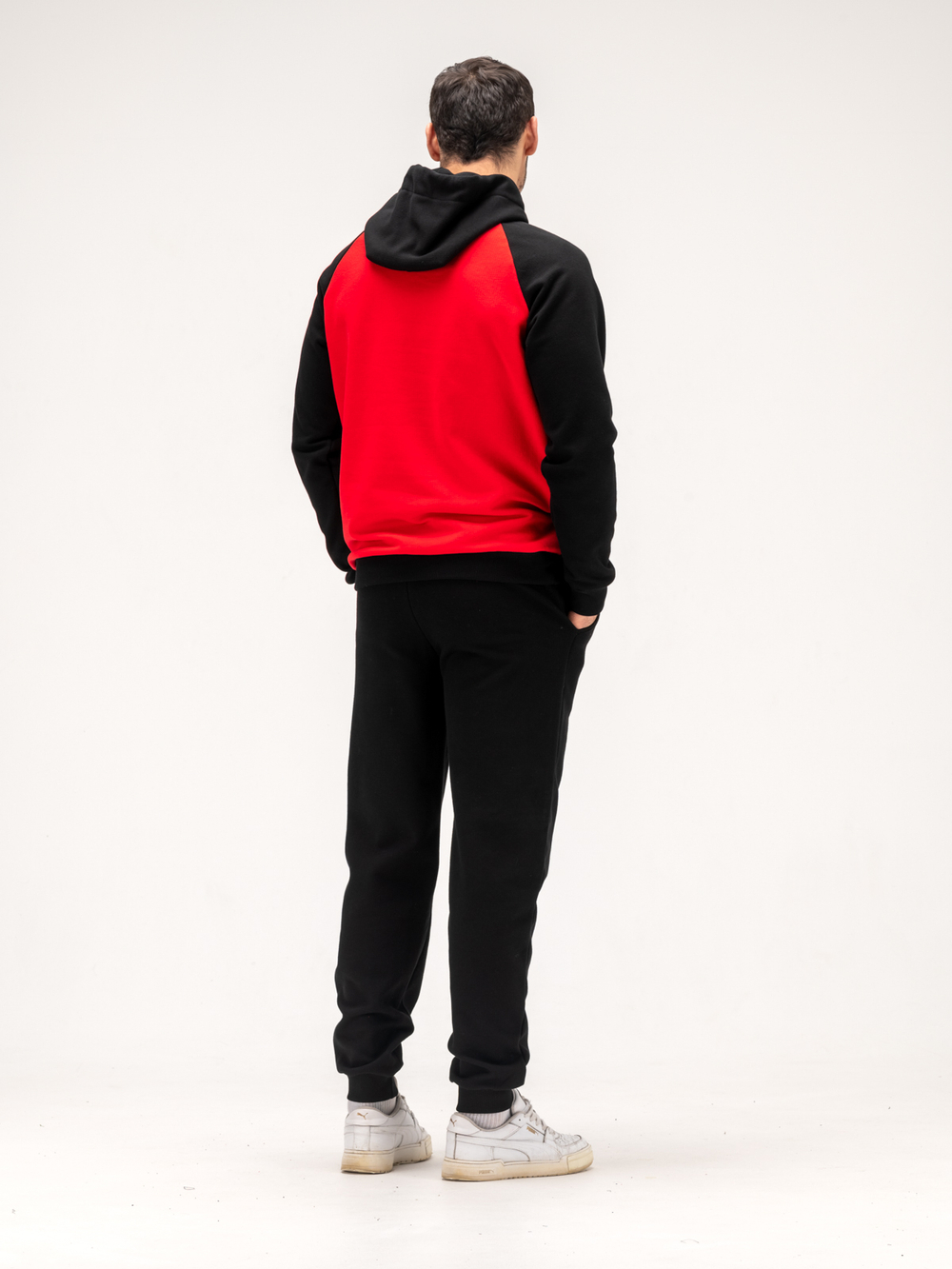 Костюм мужской спортивный теплый. Черный/красный