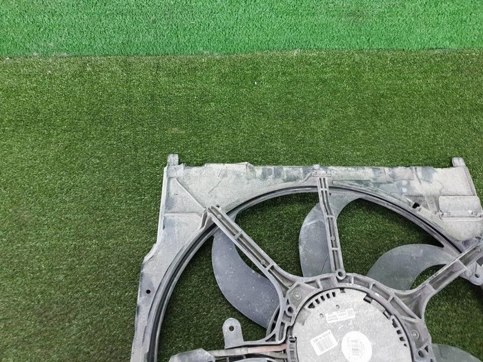 Диффузор с вентилятором BMW X5 F15 (2013-2018)