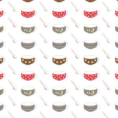 Чашки на белом.