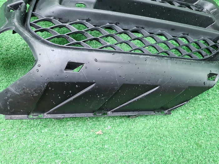 Решетка перед. бампера Mercedes G W463 (18-24) AMG