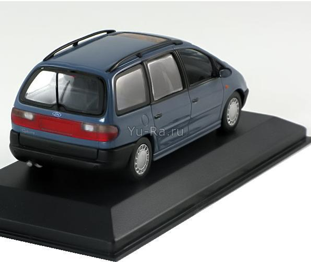 Ford Galaxy 1995 серо-голубой металлик Minichamps 1:43