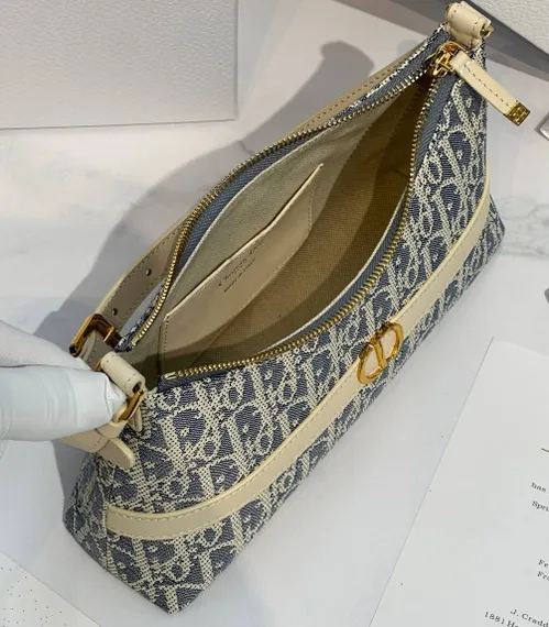 Сумка Dior 30 Montaigne Cigale