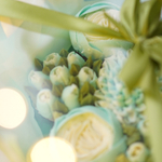 Букет из 7 цветочных капкейков в изумрудной палитре