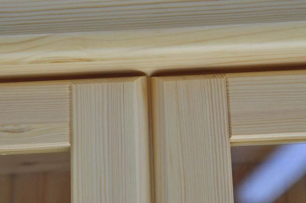 Шкаф Лена двухдверный из сосны, с регулируемыми полками (верхняя часть буфета Лена), в натуральной отделке