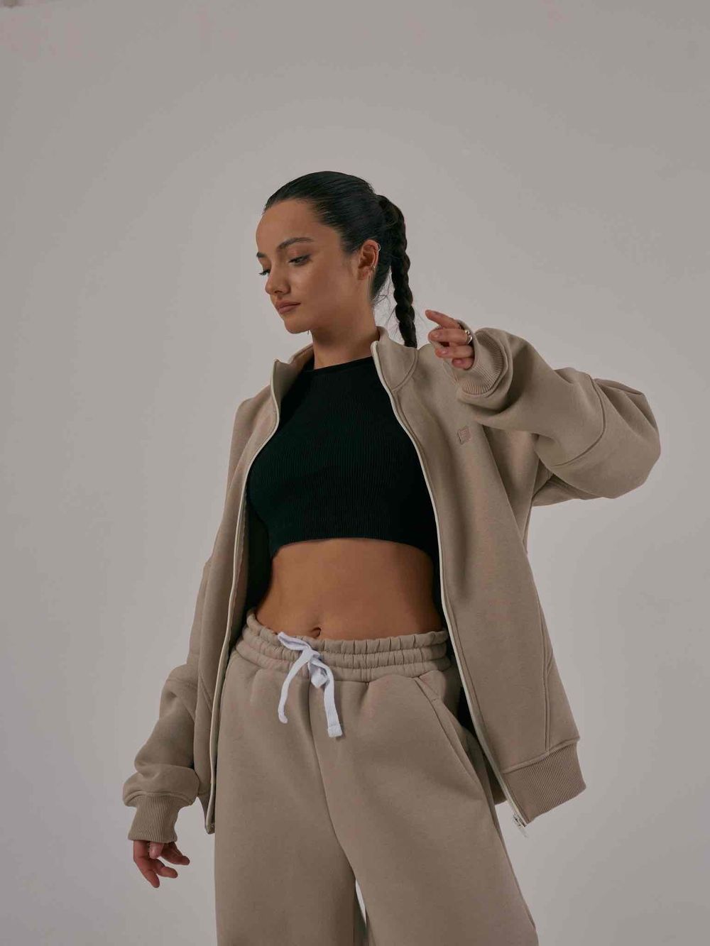 Толстовка One Two Multicolor с начесом на молнии просто серо-коричневый