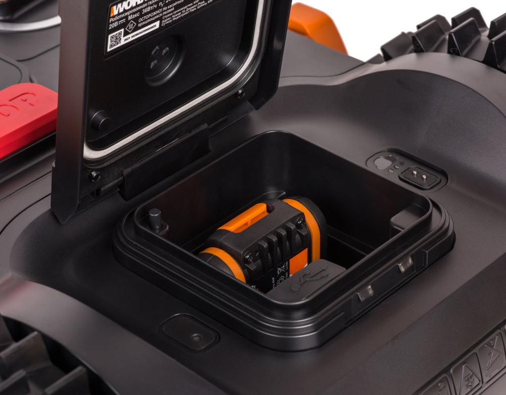 Роботизированная газонокосилка WORX WR148E Landroid L
