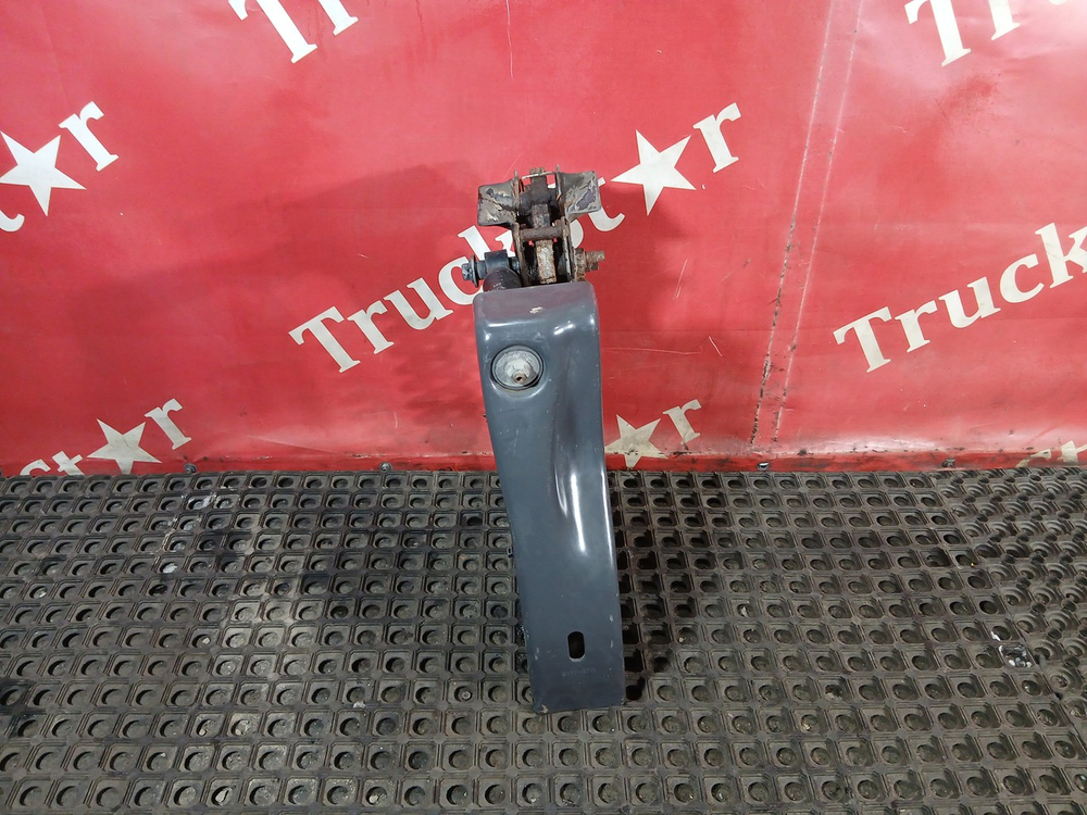 Подвеска кабины задняя левая в сборе